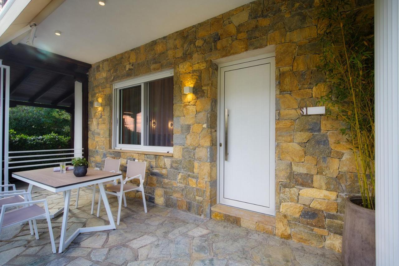 Coel Luxury Suites By Rentalspro Services - Potidea Halkidiki Nea Poteidaia Exterior photo